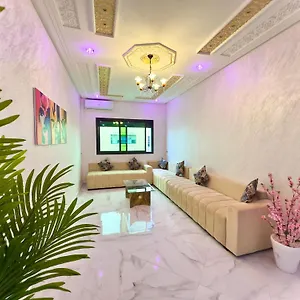 - Alhambra Apartment Fès